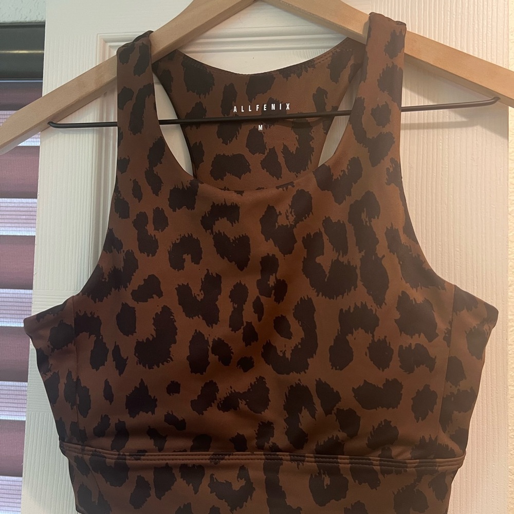 🧘‍♀️ALLFENIX🖤EUC Leopard Print Sports Bra M